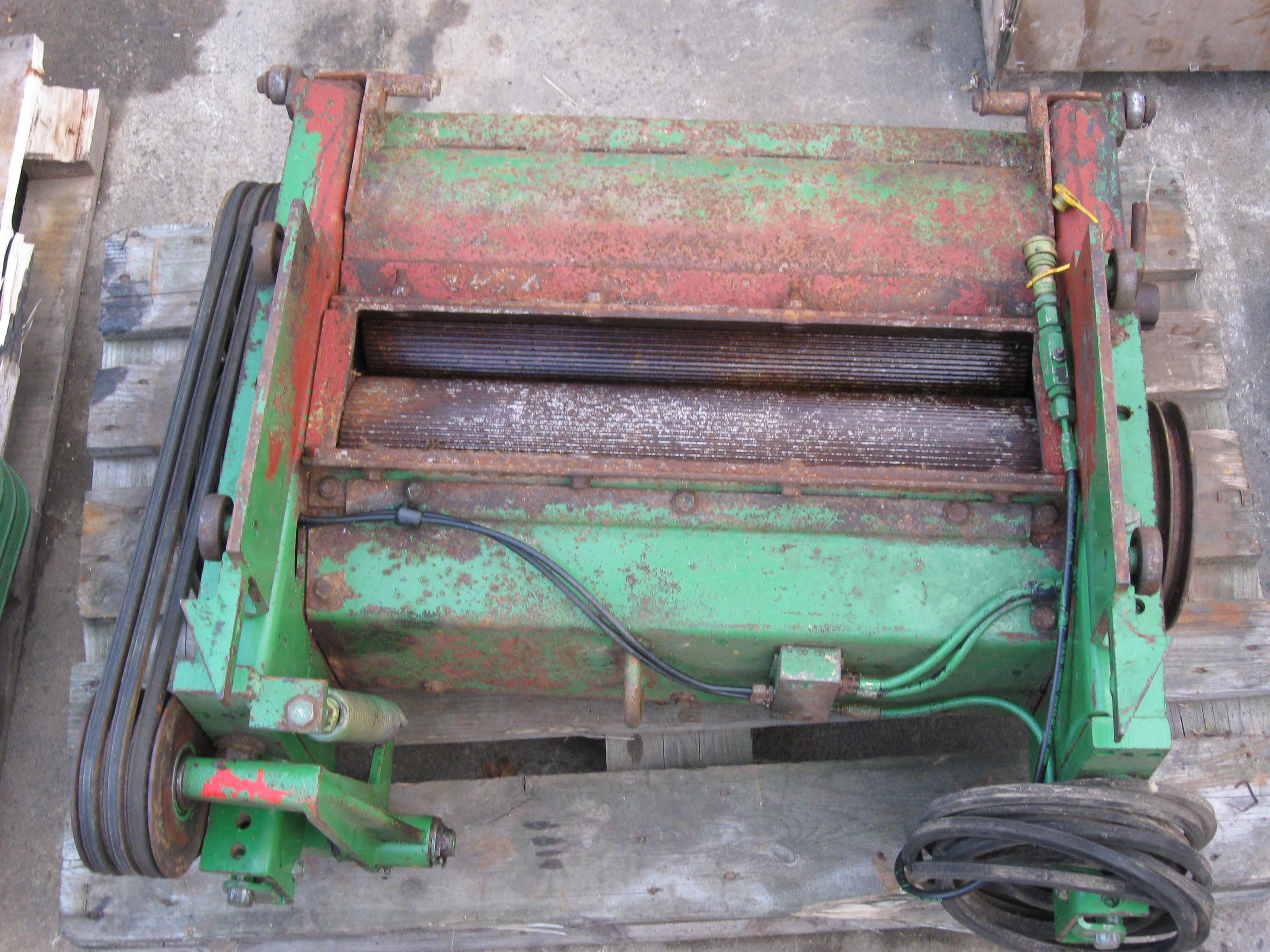 Corn cracker for John Deere 6000 serie Agramex